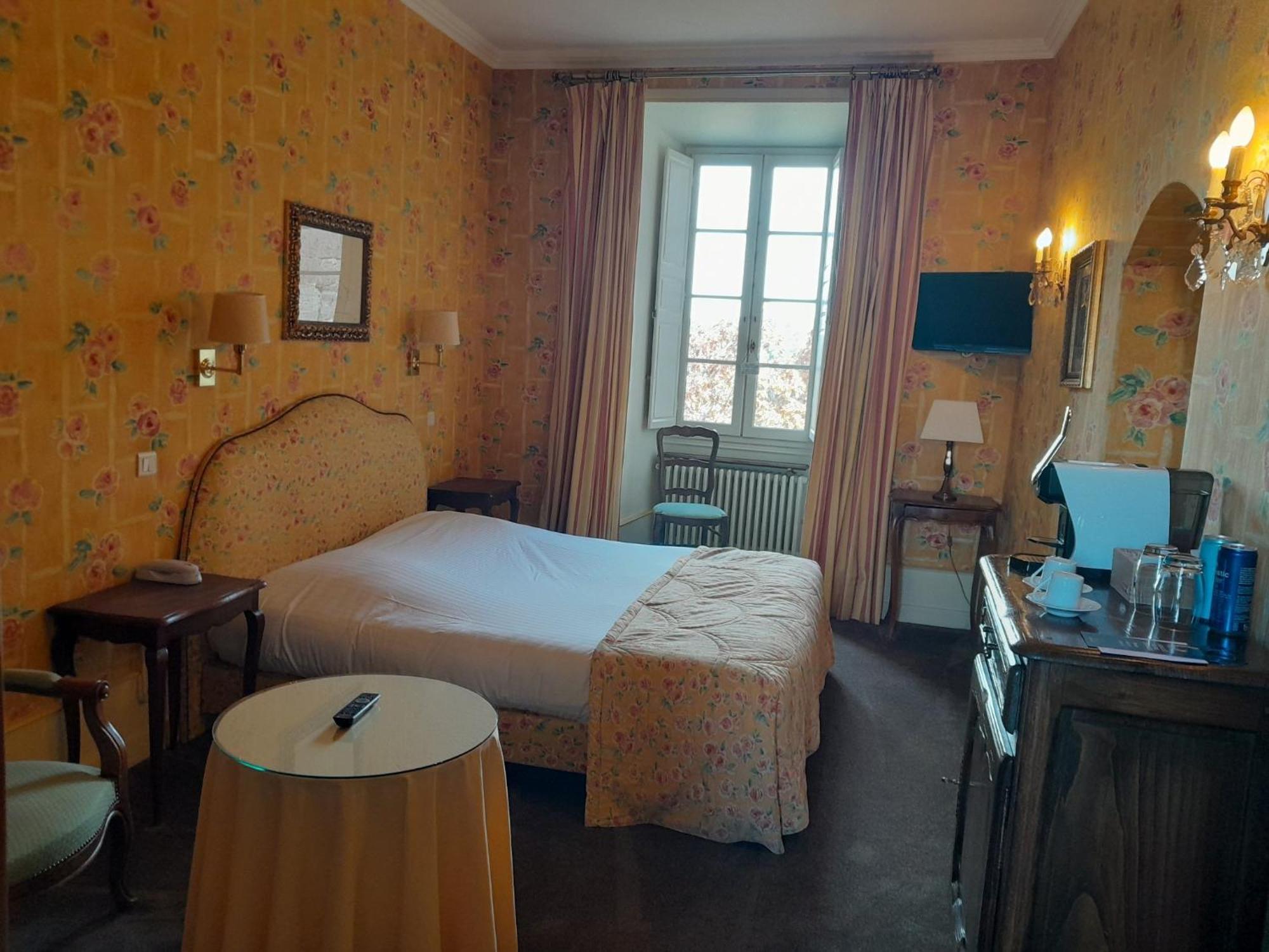 Chateau De Castel Novel Boutique Hotel Varetz Luaran gambar