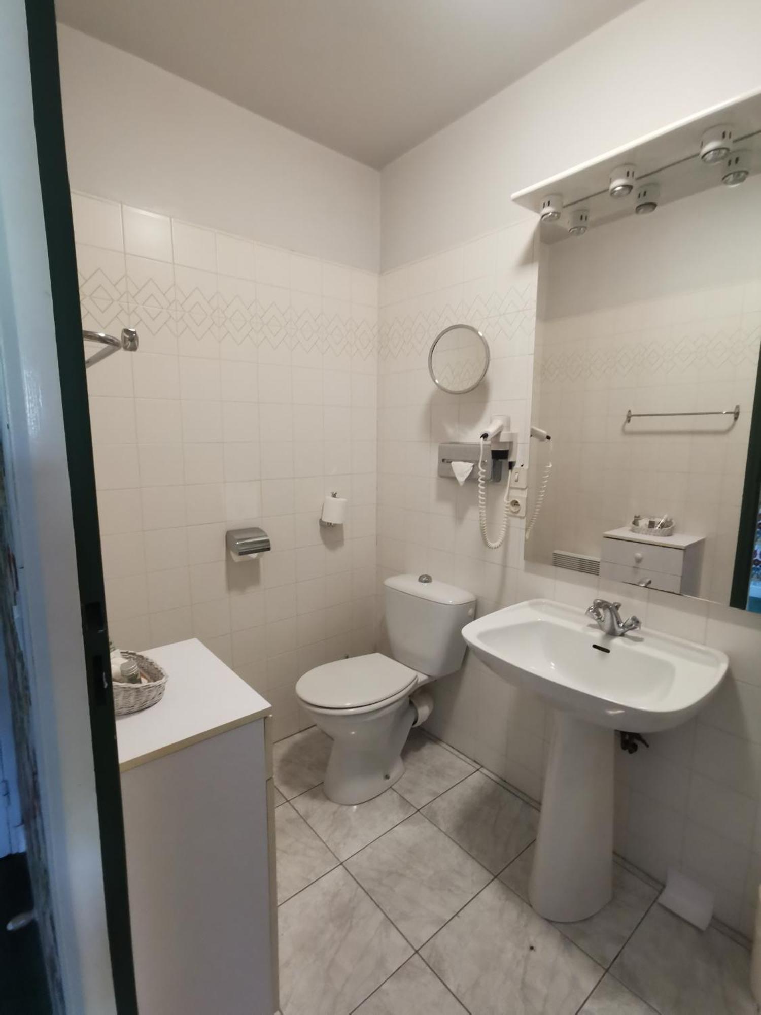 Chateau De Castel Novel Boutique Hotel Varetz Luaran gambar