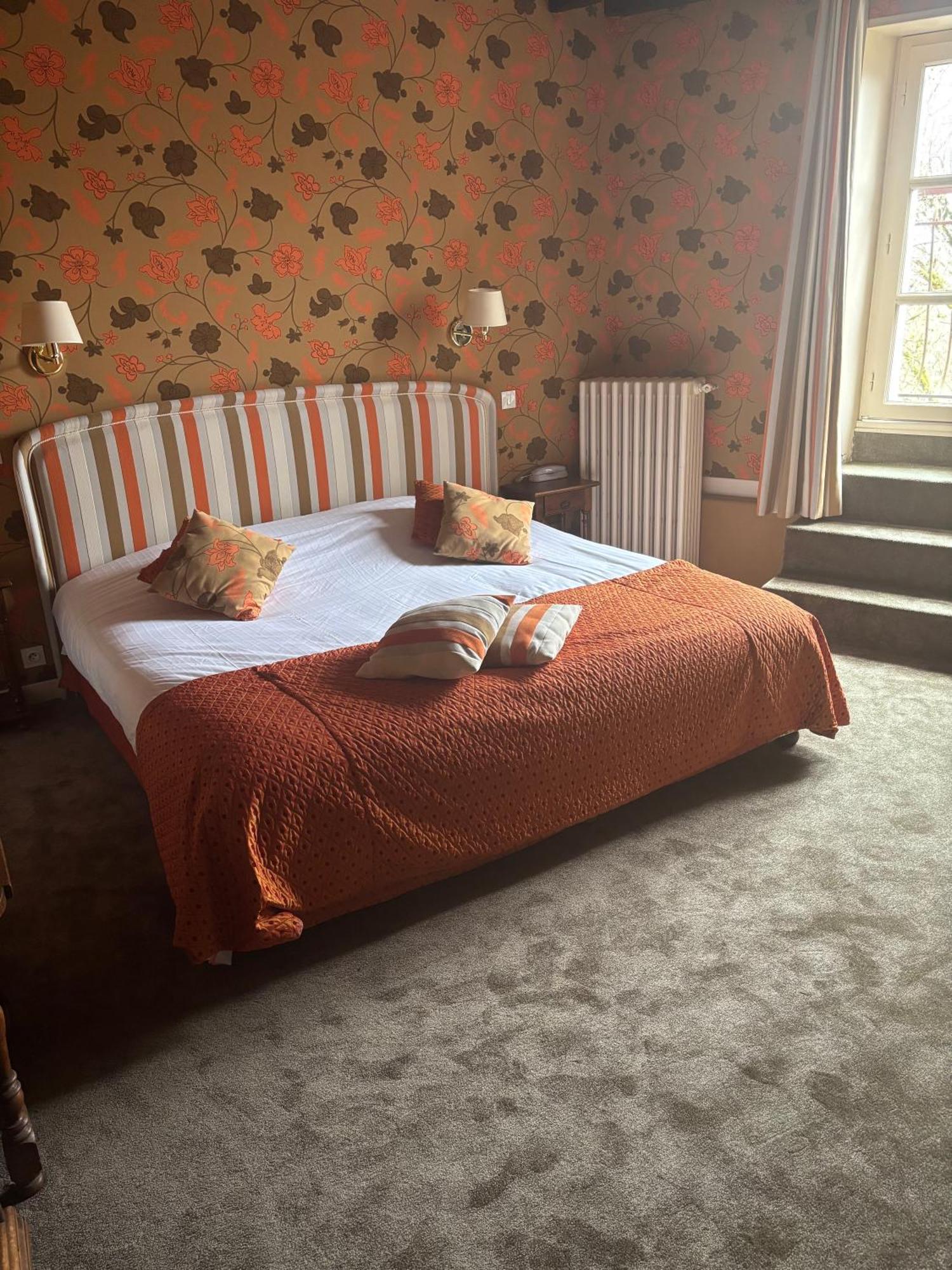 Chateau De Castel Novel Boutique Hotel Varetz Luaran gambar